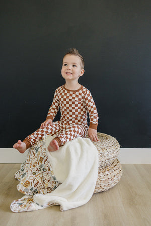 Mebie Baby Rust Checkered Ribbed Bamboo Cozy Set *