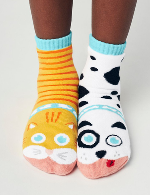 KIDS CAT & DOG NO SLIP SOCKS *