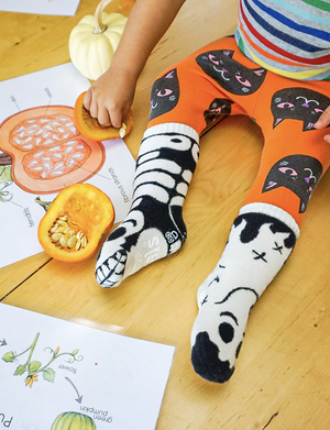 KIDS GHOST & SKELETON GLOW-IN-THE-DARK NO SLIP SOCKS *