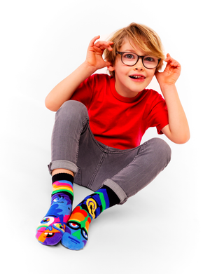 KIDS SILLY & SERIOUS NO SLIP SOCKS *